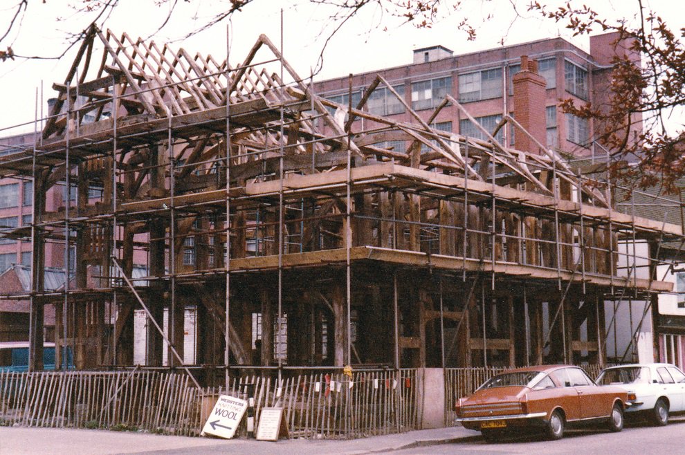skybluesarchive's tweet photo. @Blue_Bistro here's you restaurant being built next to the Old Windmill pub in the 1970's https://t.co/jeWCN6flDM