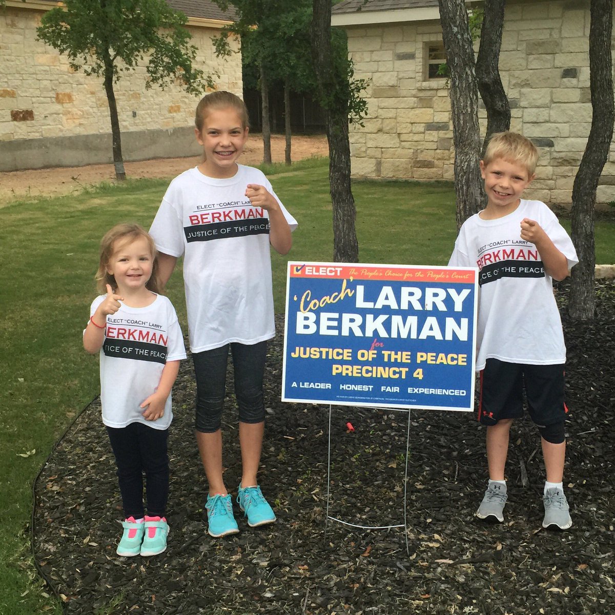 j_berkman's tweet photo. If you haven't voted yet, your lunch hour is a great time to run out to the polls, please go vote #VoteforCoach https://t.co/5KdyyeyOb9