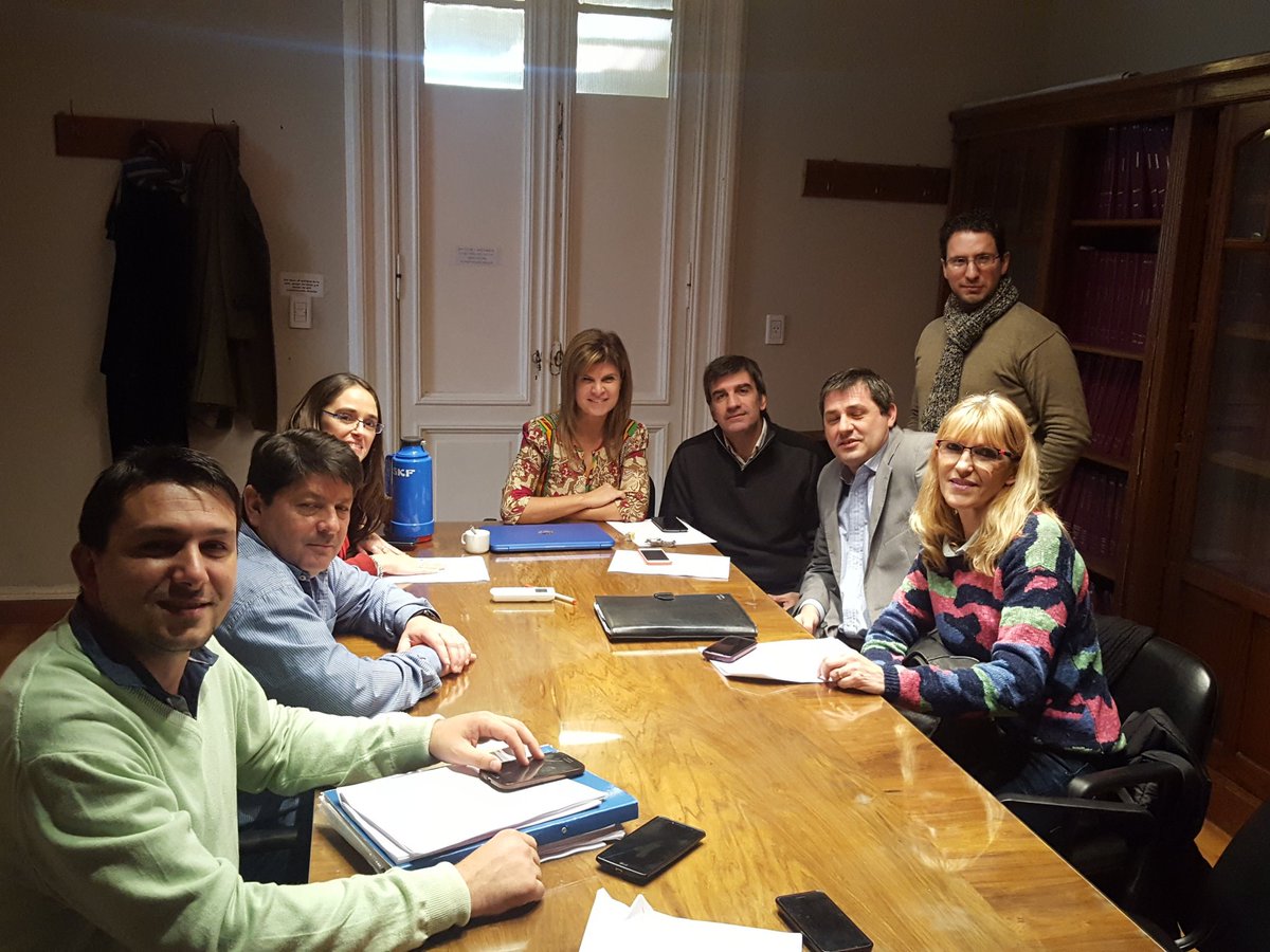 Aguero_M_A's tweet image. Se aprueban 25 nuevos Art. del CCT, seguimos avanzando en mejorar en las condiciones laborales @ezequiel_gimeno