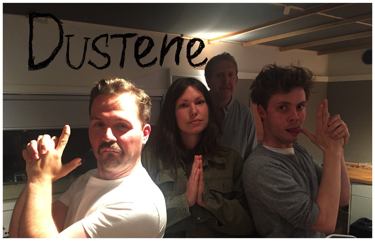 Ny episode #dustene ute med gjest <a href="/GunnarEiriksson/">Gunnar Eiriksson</a>! itunes.apple.com/no/podcast/gun… 
<a href="/magnusdevold/">Magnus Devold</a> <a href="/HasseHope/">Hasse Hope</a> #fannyvaager