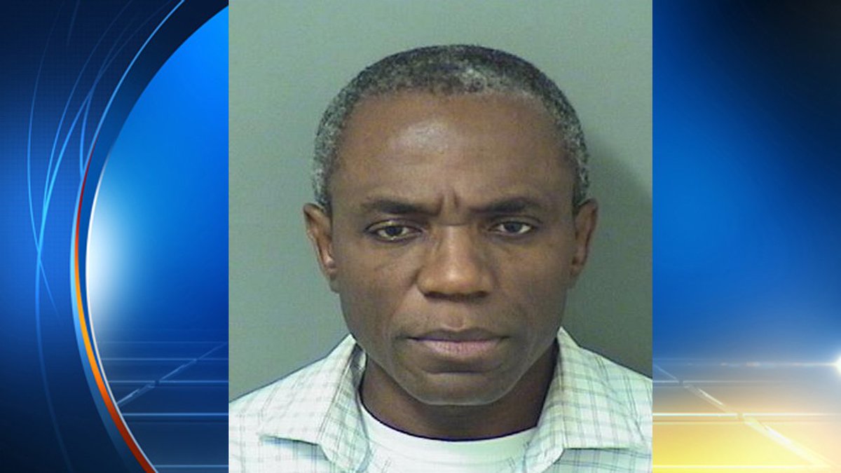 Macy's employee gives girlfriend thousands' worth of unpaid merchandise, store credits bit.ly/25eEg46?utm_me… https://t.co/GGkIQCOyel