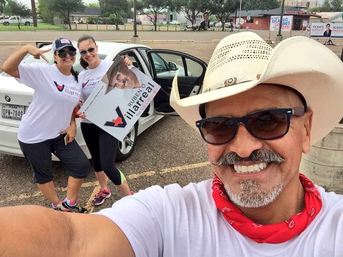 BorderMayor's tweet photo. We're working the voting sites in HidalgoCo..Check off Edinburg&amp;Pharr. #CD15 #VoteRuben #mayrunoff #grassroots https://t.co/JhXLBCxNGU