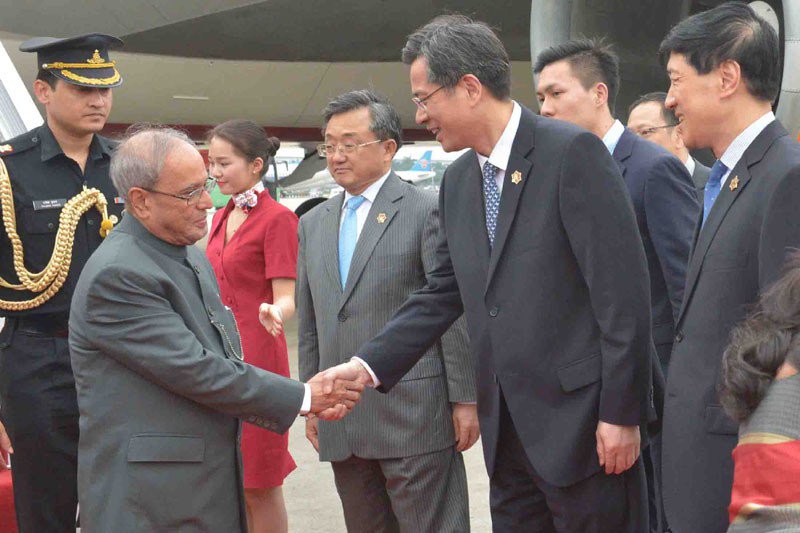 FinalReport1's tweet photo. President Pranab Mukherjee in China to boost bilateral ties https://t.co/7zNnATWop6 https://t.co/ZSKREg9pHA