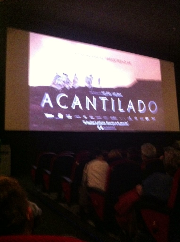 En el preestreno de Acantilado, de mi amiga Helena Taberna