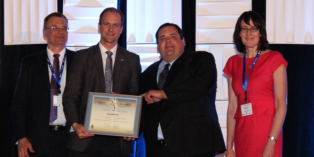 CascadesSD's tweet photo. Bravo to our Energy Intervention team! @CIPEC_PEEIC Leadership Award winner for Corporate Stewardship! #e2016Niagara https://t.co/Bb1vWrZLHy