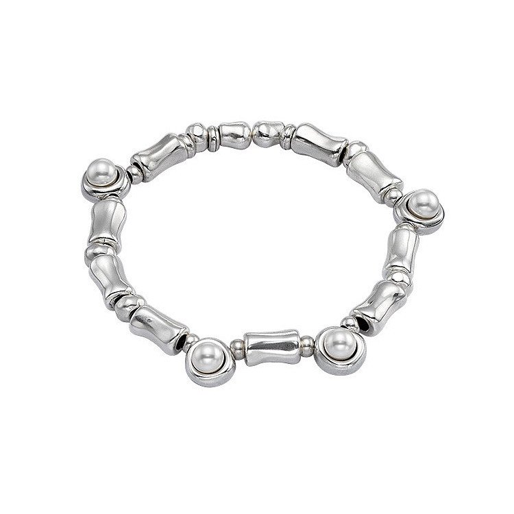 PortaCastelli's tweet photo. #Pulsera "Perlada" de  @Unode50_com nueva colección Primavera Verano 2016 https://t.co/QnJ8MnfRwz https://t.co/J6SItRuCHj