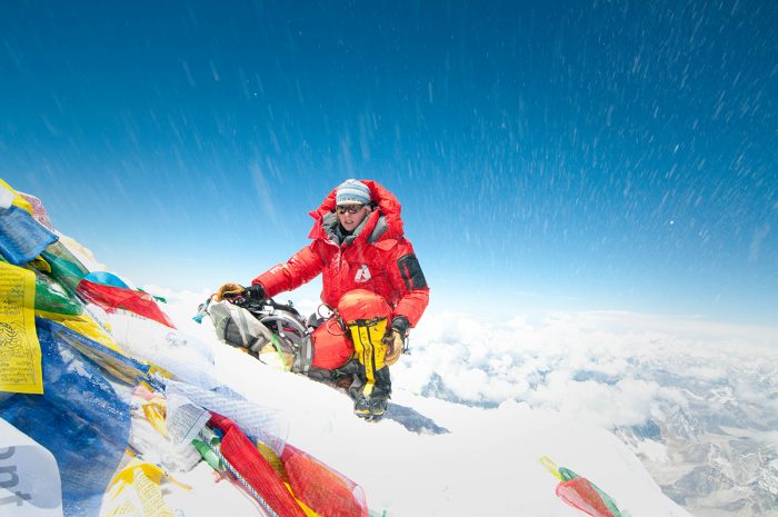 traildaze's tweet photo. Mount #Everest - an #American woman summits without supplemental oxygen - https://t.co/gDt3lmaKJX https://t.co/jWKenvm5Xj