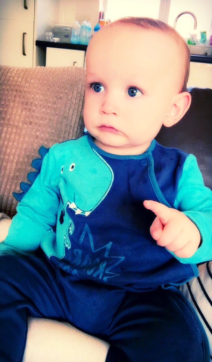 01tinkerbell's tweet image. Mini Sugar in the making - he&apos;s even got the face down 💙 #Yourefired #miniapprentice #TheApprentice @Lord_Sugar