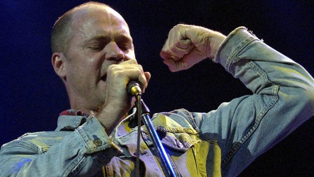 TSNHockey's tweet photo. FULLY COMPLETELY: @TSNBobMcKenzie's story of artist, avid hockey fan and friend Gord Downie. https://t.co/CvYADIFoOI https://t.co/FG8tfVW2PO