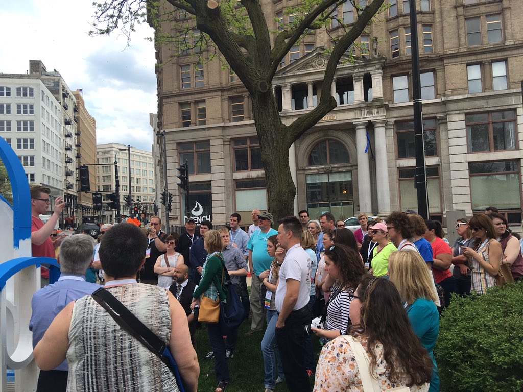 d_wasniewski's tweet photo. The nation has come together to show #MKE some ❤️ #NOW16 #BetterMainStreet @NEWaukee https://t.co/5lYiqzY0lp