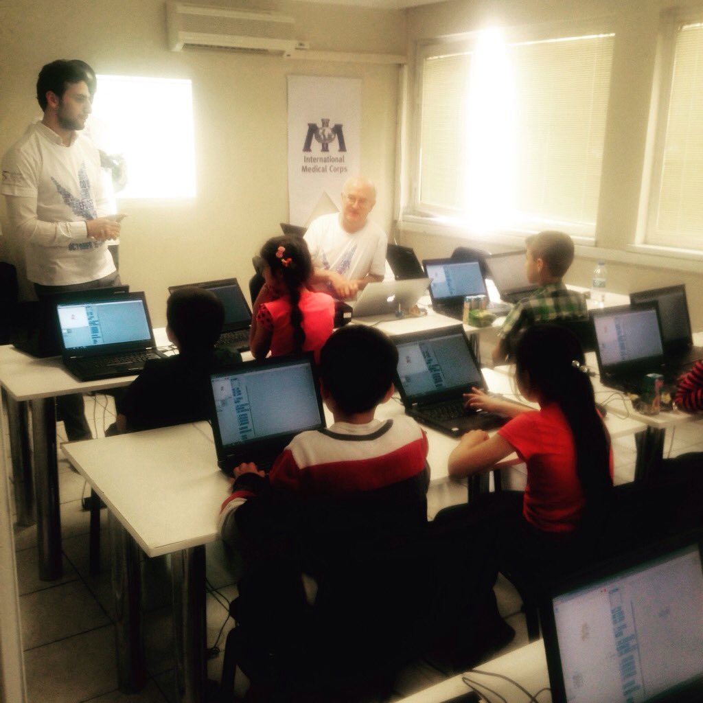 aidasan12's tweet photo. Perfect day with kids learning coding👊🏻#refugecodeweek #sharehumanity #sap4good 
#codingisthenewlanguageforkids #sap https://t.co/ejDMMO2nzG