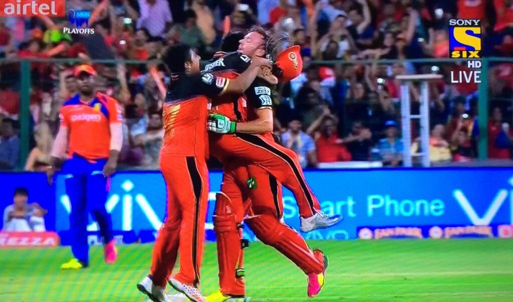 ViratBomB's tweet photo. These pics says it all

This victory was emotional😭

#RCBvGL https://t.co/7bvfYYGdcp