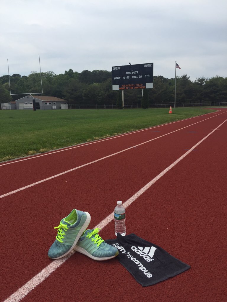 jenayfromdablok's tweet photo. #OwnTheCampus https://t.co/hVoUcEDx00