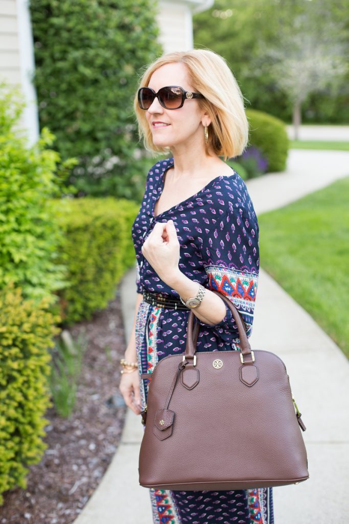 Kathrine00021's tweet photo. Sharing the perfect satchels to add to your handbag collect... #satchel #maxidress #bohomaxi https://t.co/H7AC1G5jCo https://t.co/21glHBzesb