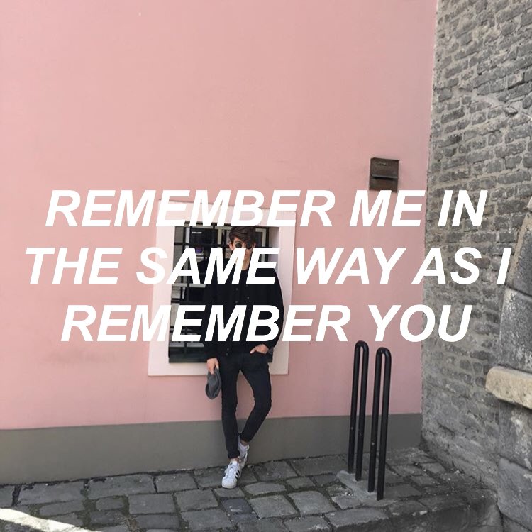 ALLCAPSLYRICS's tweet photo. House of Memories // Panic! At The Disco https://t.co/k7icfF0LeR