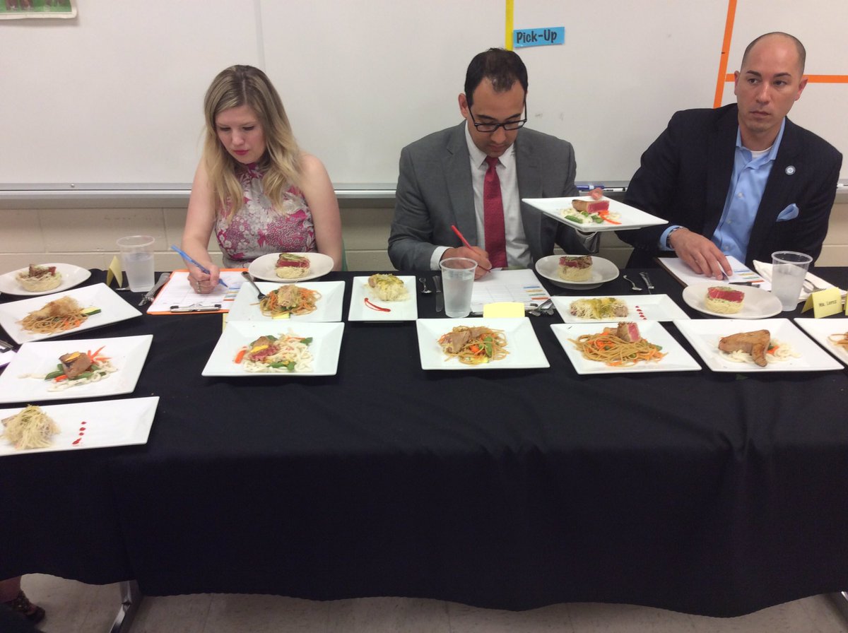 lanphierfoods's tweet photo. Competition pics #chopped https://t.co/xZMJb9H2t8