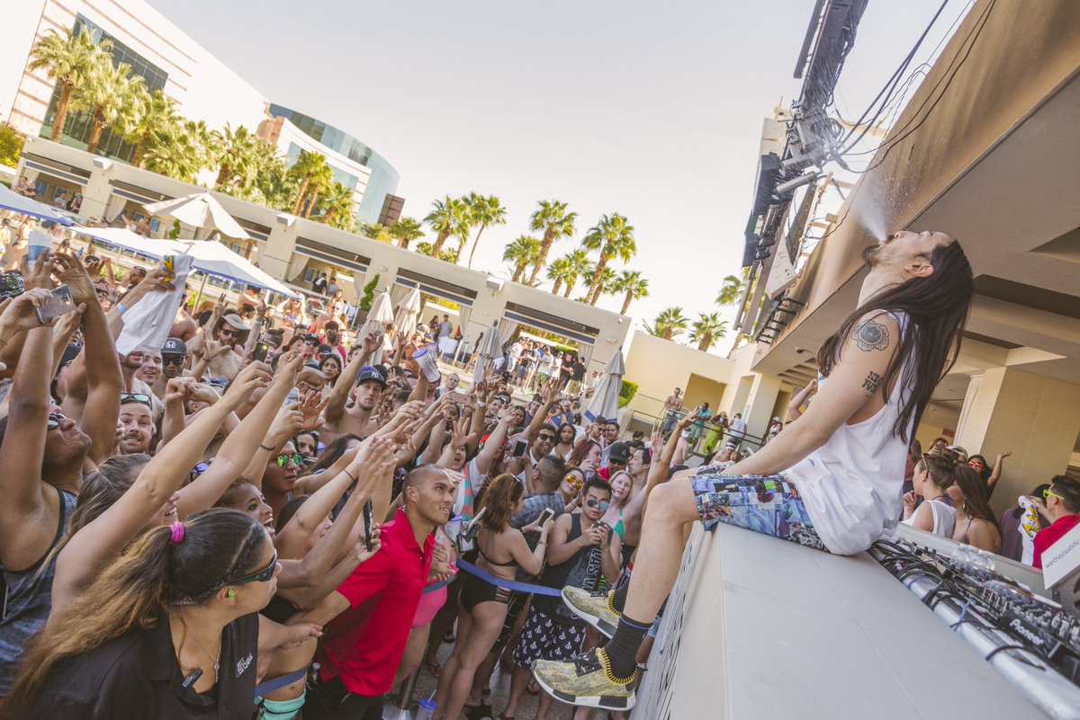 #AokisPlayhouse awaits you! Coming back to @WetRepublic this Friday, May 27th!!!   Tickets: bit.ly/s-aoki https://t.co/96Ug81o05t