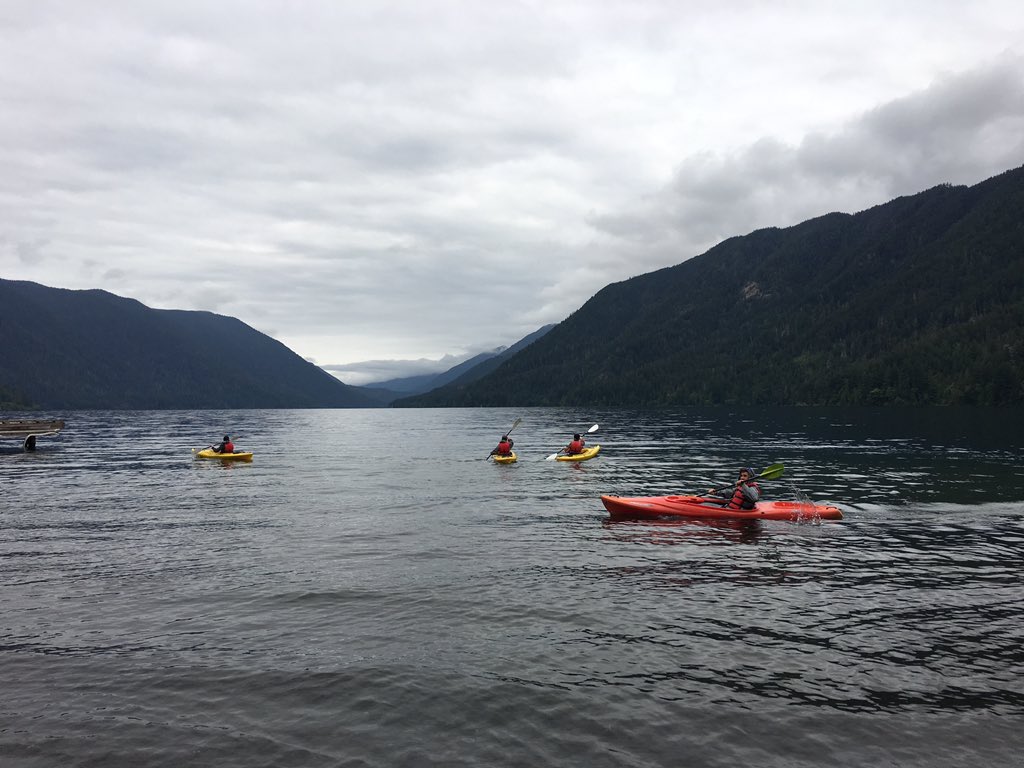 datcampus's tweet photo. Teamwork. Spawning trout. Sunken railroads. Crystal clear water and thankfulness for perfect weather! #immersion https://t.co/4bCq2IjkSA