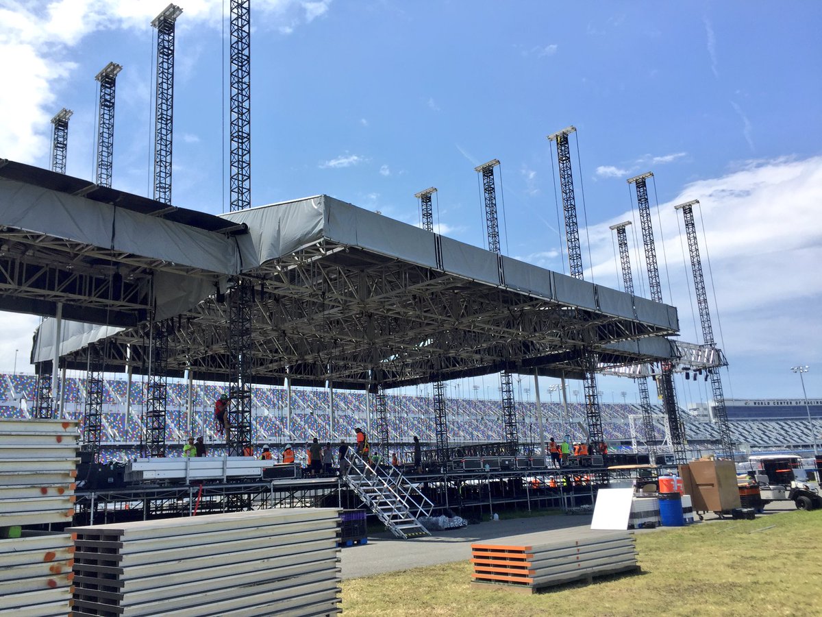 DAYTONA's tweet photo. Raising the roof on the #Country500 stage! Only 3 days to go! https://t.co/3Dk2pUxII2