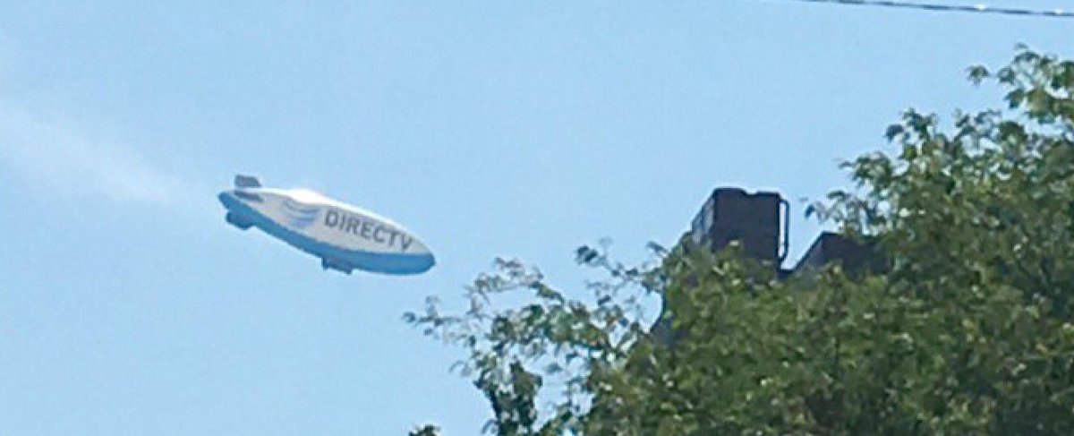 soards's tweet photo. Great to see the @dtvblimp in #Indy today!  Beautiful day to fly! #LoveIndy https://t.co/7GgzVMhnYw