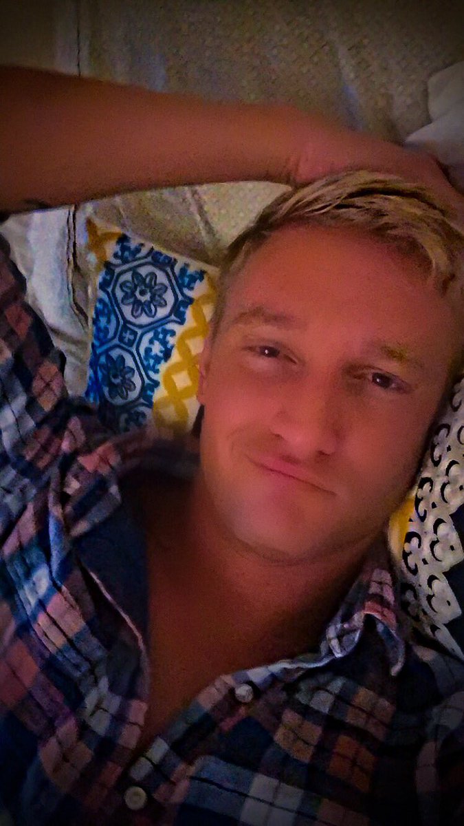 cwharper07's tweet photo. Most recent #selfie #WorkFromHome #blondeandproud #dallasrealtor #dallas #callcolin 😘😉 https://t.co/KJF6wuOgaX