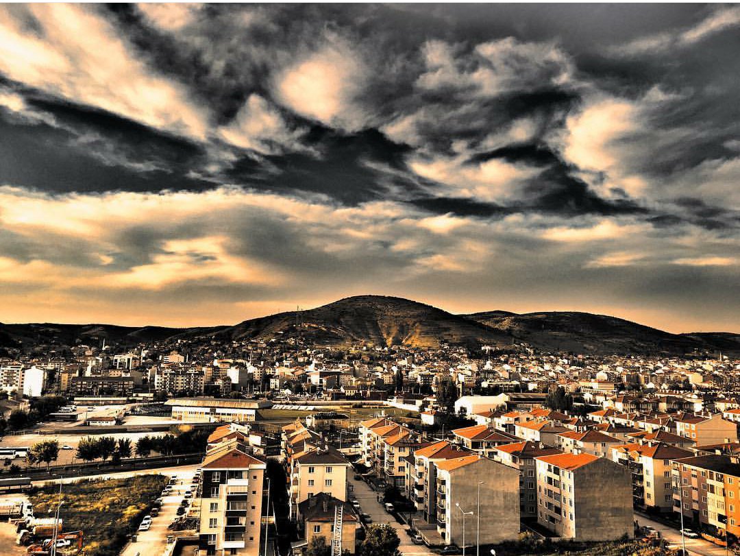 Keyifli akşamlarınız olsun.
Bozüyük' den Selamlar🙋🏻
#Bozüyükİçin #Bozüyük #şehitmustafaözdemirseyirterası