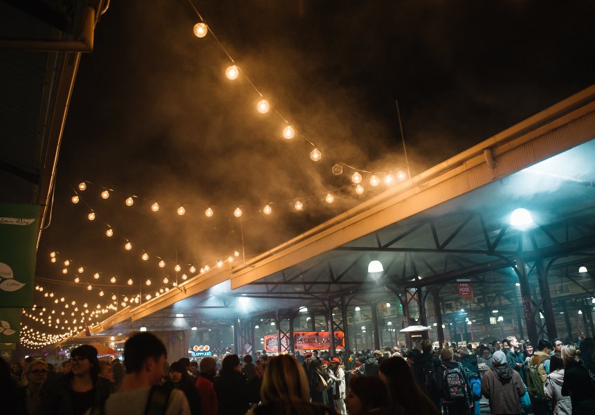 Broadsheet_Melb's tweet photo. Queen Vic’s Winter Night Market returns in June. Ready? https://t.co/umPtbUhODh https://t.co/8GnkFysGGH
