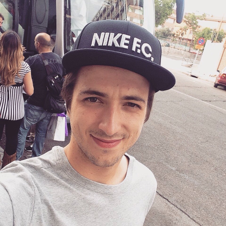 meloquigans's tweet photo. @Nike_Spain @Atleti Destino: Milán. #AupaAtleti https://t.co/oyOYM8s4gL