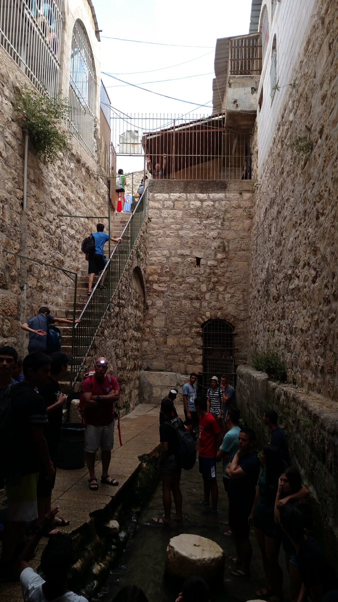 DesertFormation's tweet photo. Hezekiah's tunnel https://t.co/yKE52q2I85