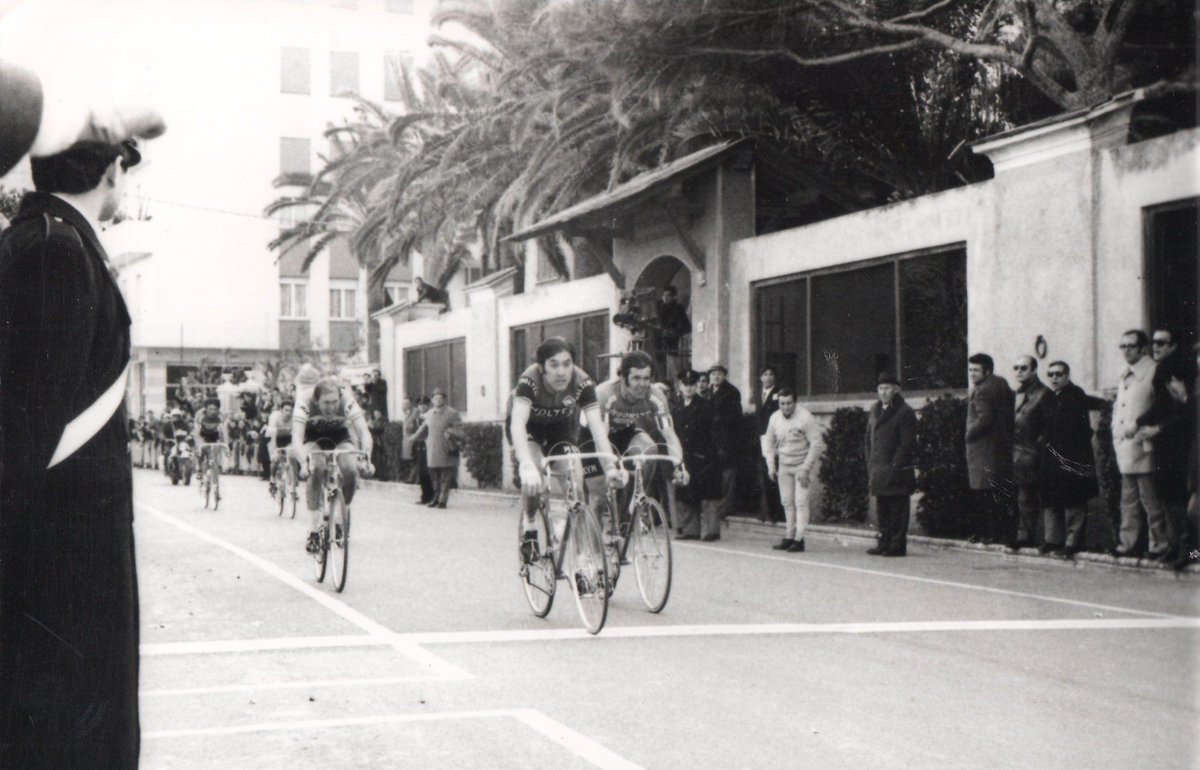 il_Laigueglia's tweet photo. @belgium_tour ciao from #trofeolaigueglia #eddymerckx #freddymaertens #devlaeminck @johanmuseeuw #VDb #moreels https://t.co/P11o32dxJN
