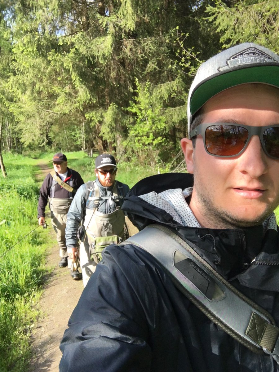 JustFlyfishing's tweet photo. Walk to the hot spot :) 🎣 
#justfly #nature #enjoy #flyfishing #lenzoptics #lenz #flyfishingadventure https://t.co/8a4tFu0Vob