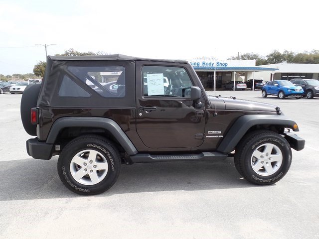 AM_AutoCircle's tweet photo. #DealOfTheDay Clean #carfax 2013 #Jeep #Wrangler 17k mi! DM for preferred pricing! #pensacola #sale #used #preowned https://t.co/6zXgRq7BCZ
