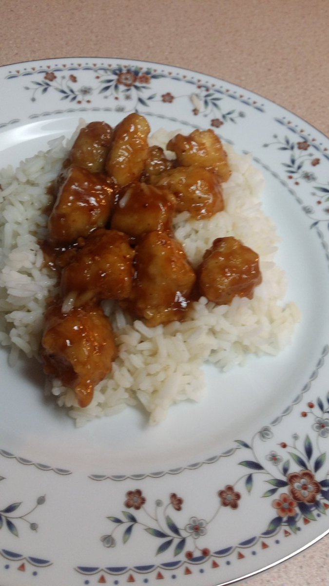 Loras_place's tweet photo. Orange chickenright frommy kitchen! https://t.co/Pd0oMCqsqr