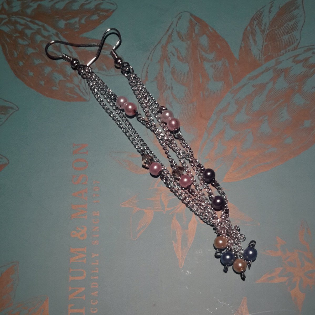 TheLivingCliche's tweet photo. Crafting makes me a happy girl :) https://t.co/LjN1amw04n