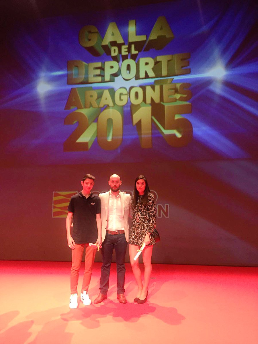 SchoolZTM's tweet photo. Marina Terrado @MarinaTerrado y Miguel Ibañez @miguelibago en la gala del Deporte Aragonés junto con @richiperez82 https://t.co/mPPLro9ARg