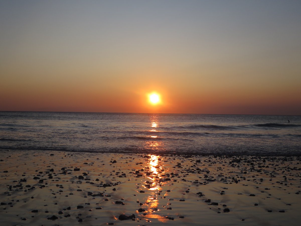 Jack_Hirst3's tweet image. Some more photos of @PorthtowanBeach - need to go surfing here! #exploringcornwall