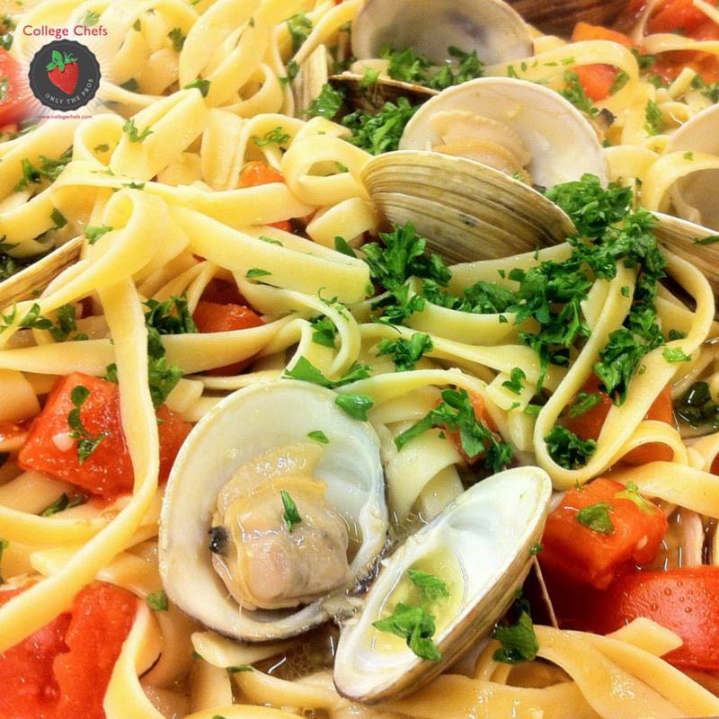 Fettuccine alla Vongole made by Chef Kyla at <a href="/uflxa/">UF Lambda Chi Alpha</a>. #CollegeChefs buff.ly/22lYxmE