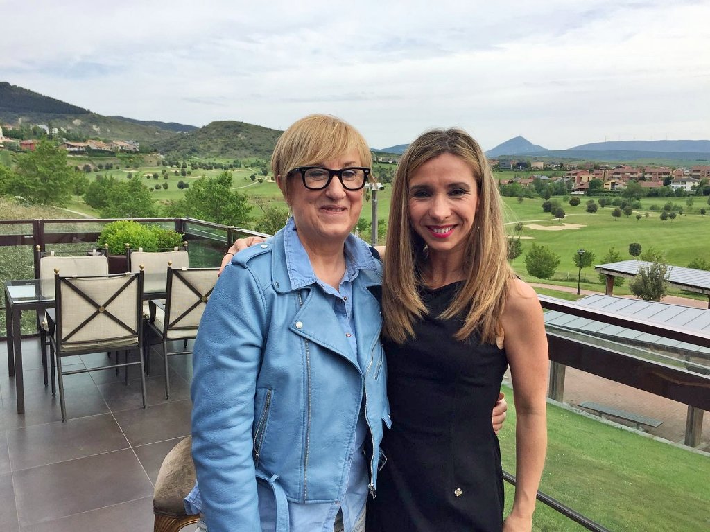 Enhorabuena <a href="/HelenaTaberna/">Helena Taberna</a> por #Acantilado. Gran historia, reparto y música!