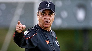 SuperesportesMG's tweet photo. Marcelo Oliveira explica recusa ao Cruzeiro e revela sonho no Atlético: vencer o Brasileiro https://t.co/YwE1e6P9kU https://t.co/c7WZXVvw1R
