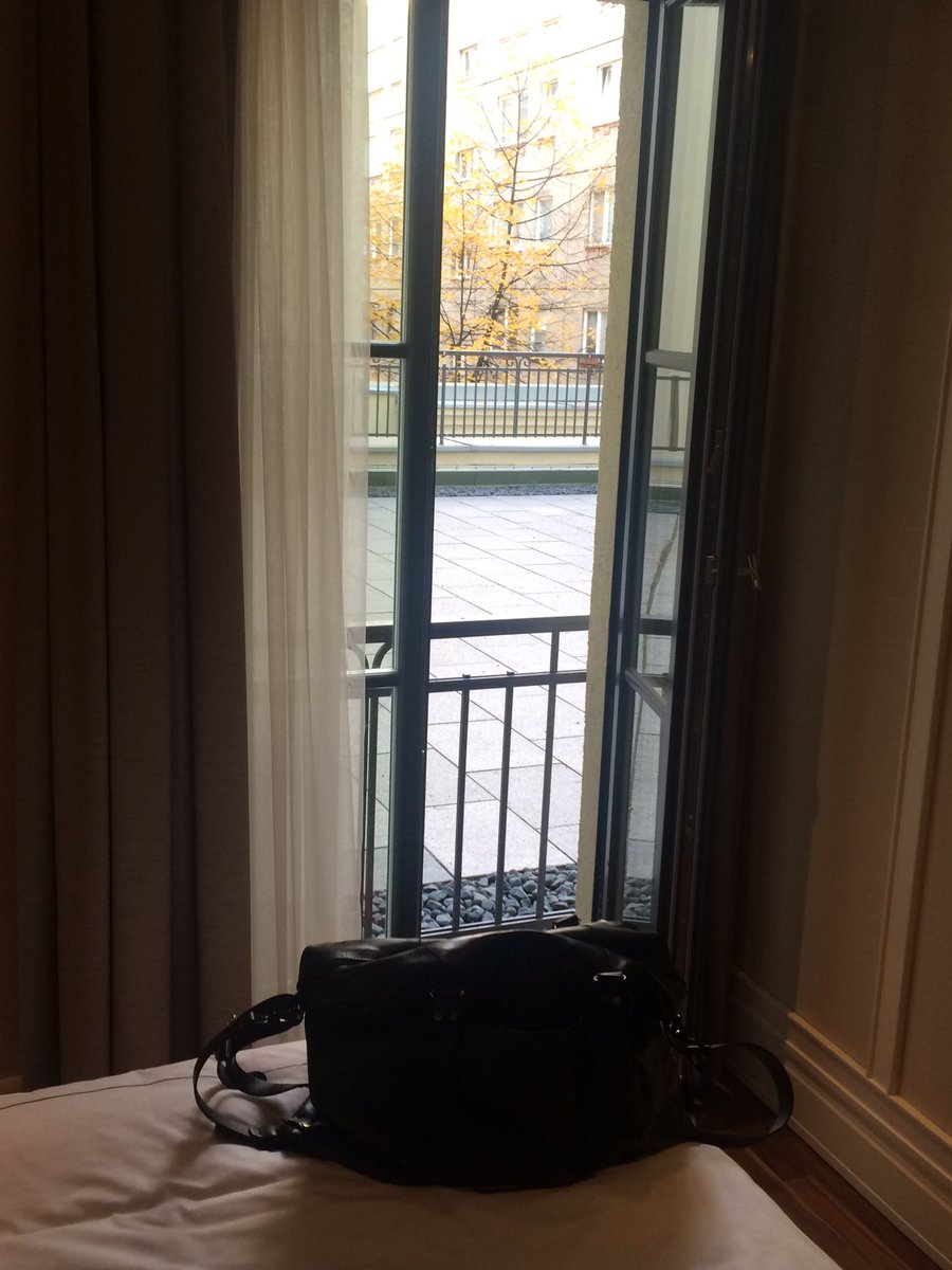 sedwardskc's tweet photo. My favorite @rudsak moment! What next?
#Rudsack #Canada #Berlin #FallWinter2016 https://t.co/r1d0EhYMqt