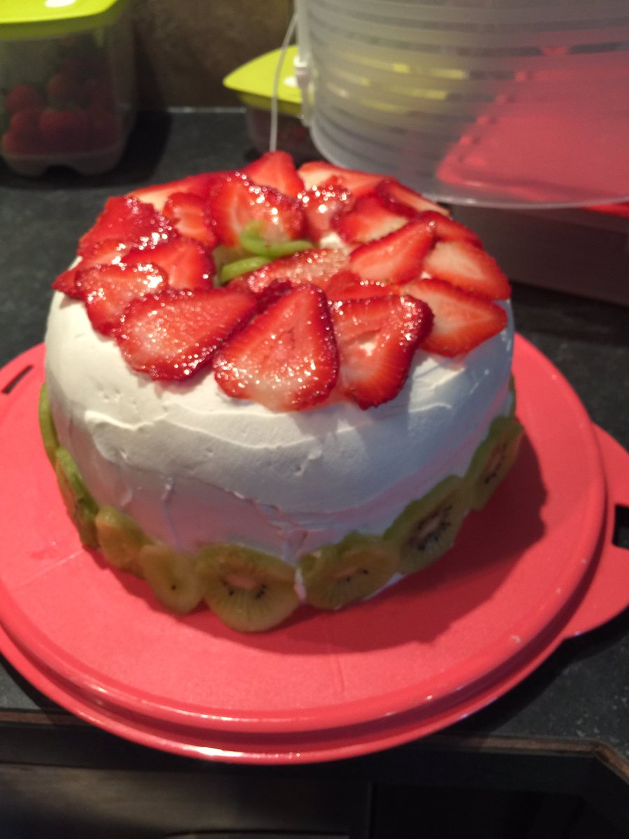 tlmuntain's tweet image. Yet another masterpiece with #Tupperware 
@tupperware @tupperwareusca