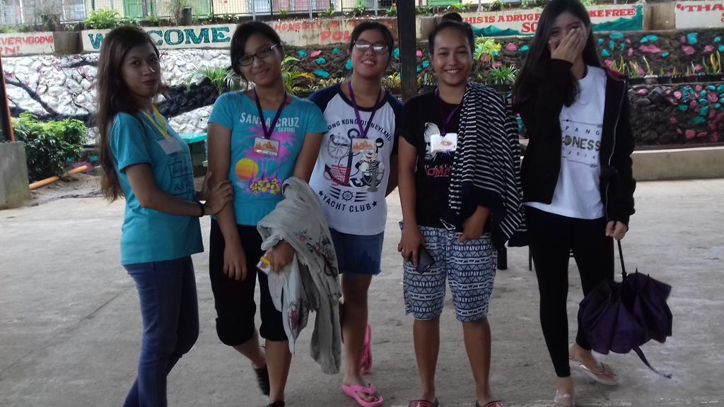 theonlyfil's tweet photo. Day 2
Lakas ng ulan. Ang lamig sobra.... 
#Ubernyt8 
#yourhconvergence
#lateupload https://t.co/arVVp743ns