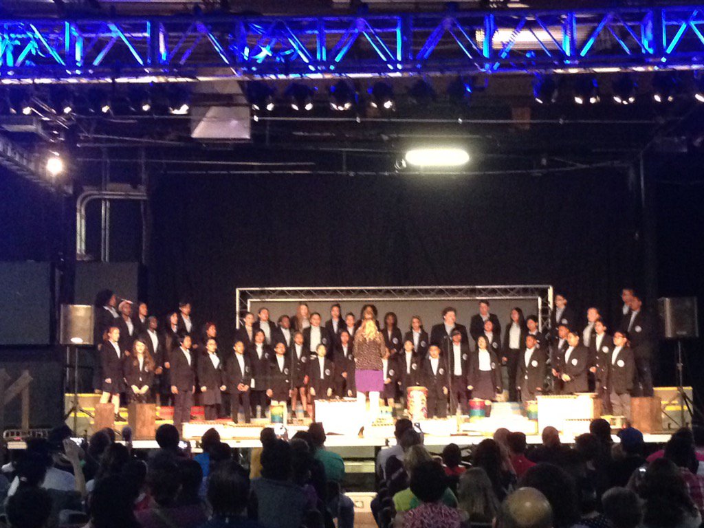 The famous Thomas Tones take the stage for an <a href="/Adele/">Adele</a> <a href="/justinbieber/">Justin Bieber</a> mash-up!
