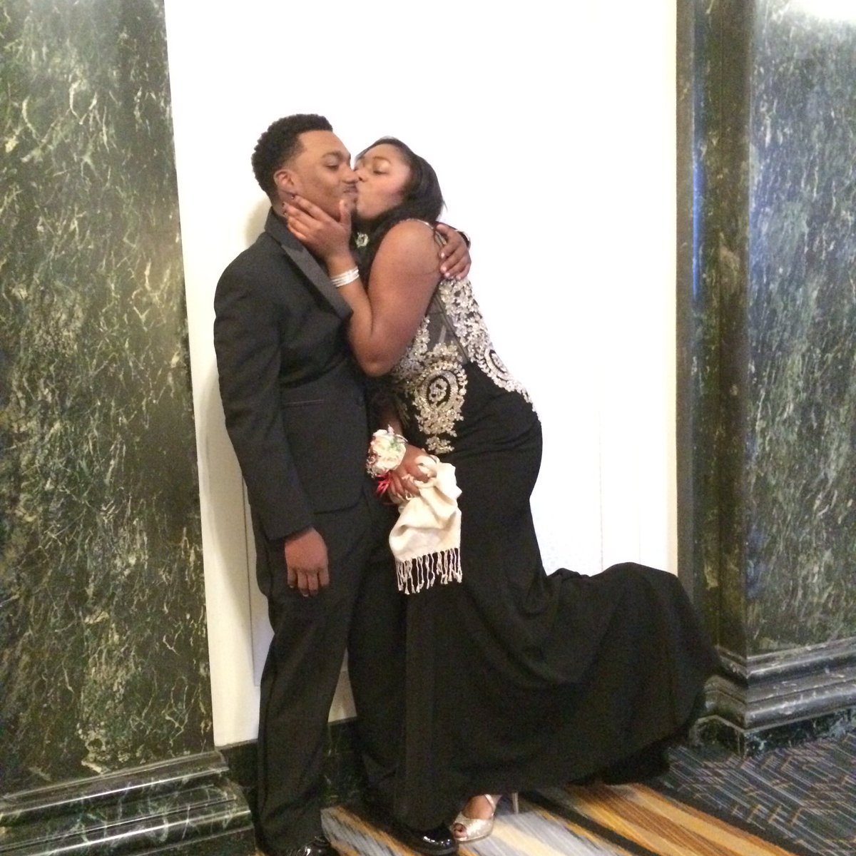 Le_Bobbie's tweet photo. Prom 2K16 #FriscoProm https://t.co/t2i5SScGIr