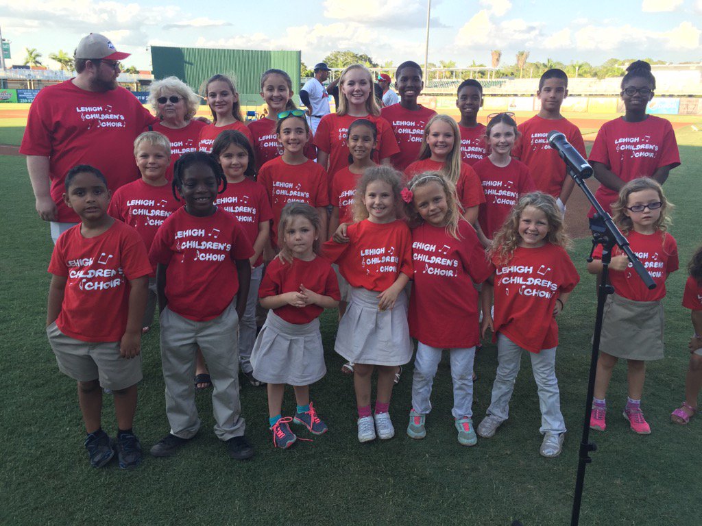 MightyMussels's tweet photo. About to get started ... Lehigh children's choir to lead us off with the National Anthem #goMiracle https://t.co/rJ3ZCWZylj