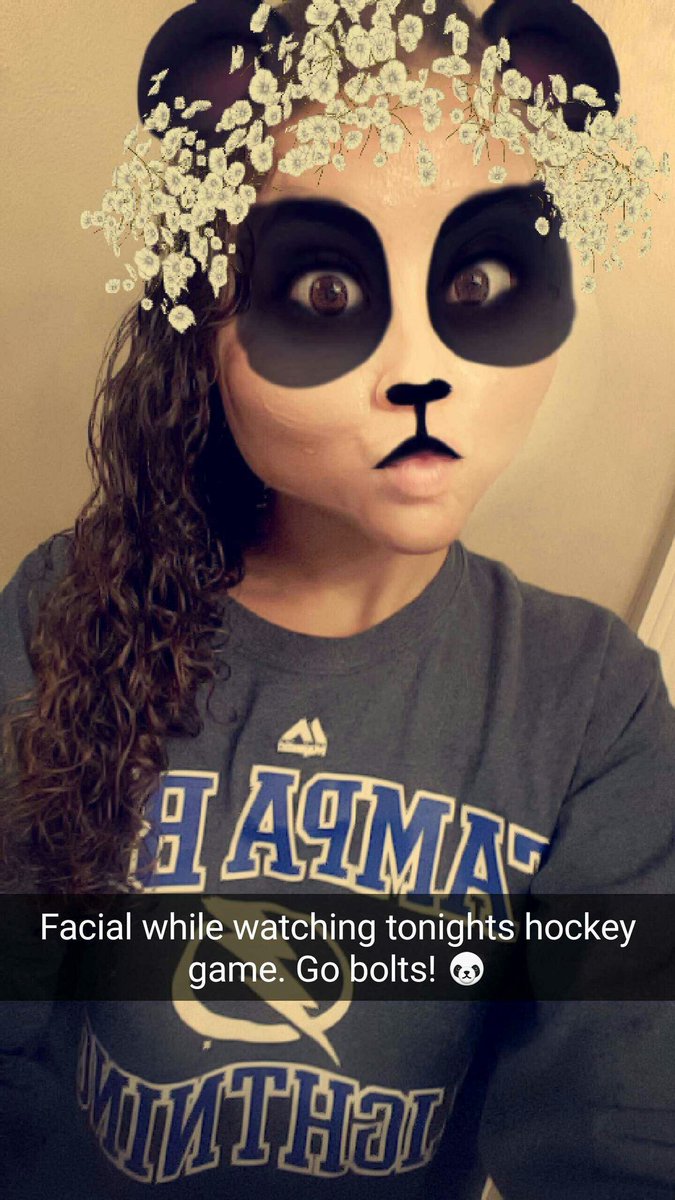 tsillycme's tweet photo. Go over to Snapchat to see what I am up to 😎 ((tsillycme)) https://t.co/Crcgfsl5ga