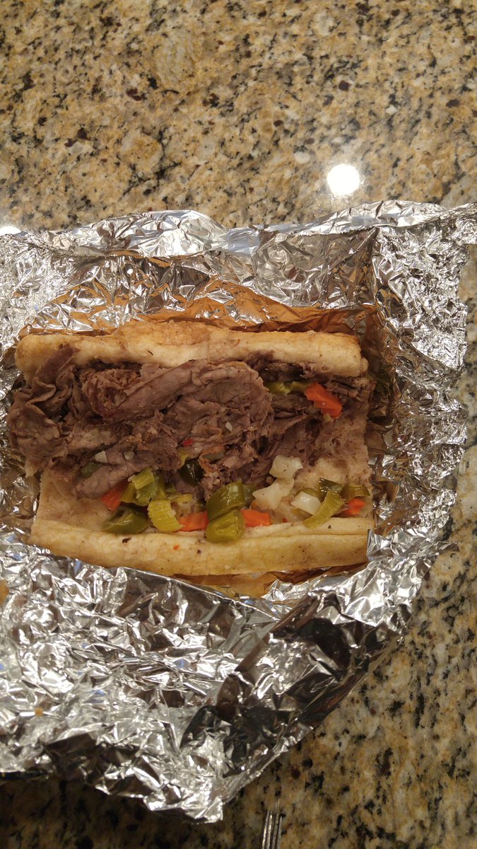 HaitianKid79's tweet photo. Thanks to @Trjenkins30 for bringing me back a Chicago classic and one of my favorite foods #ItalianBeef #OnlyChicago https://t.co/BeVNO1qk07