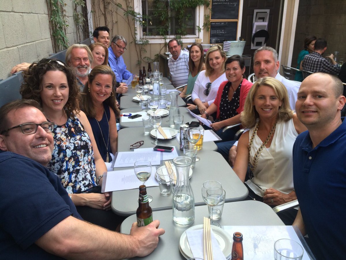 annanimity1012's tweet image. Celebrating an amazing Chef and 30 years of service #unilever #proudemployee #repertoireforlife