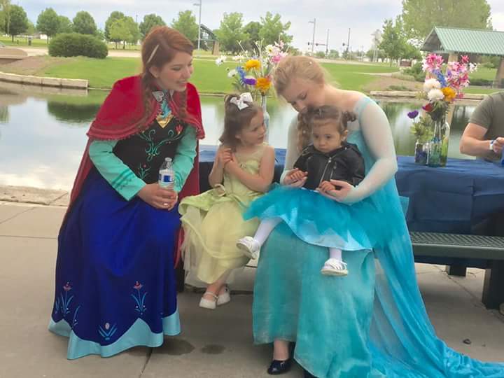 Midwest_Hoomans's tweet photo. Raised some funds for project harmony a local nonprofit check it out @TeamHooman @GeekandSundry https://t.co/wOg5BTe04c