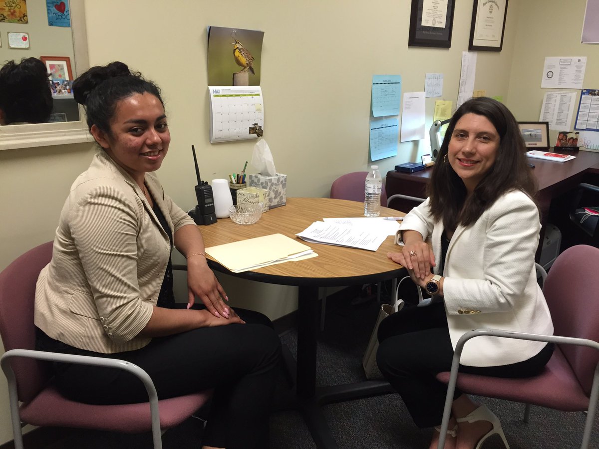 ACC_EL_Inst's tweet photo. ACC students doing mock interviews with APS leaders. #leadersacademy https://t.co/9VQkrFwDvZ